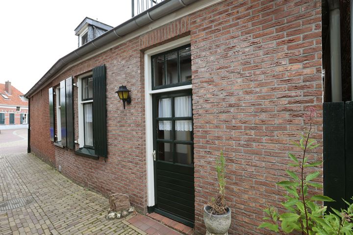 Bekijk foto 38 van Officierstraat 7