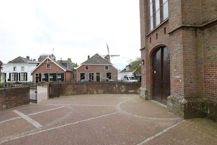 View photo 42 of Officierstraat 7