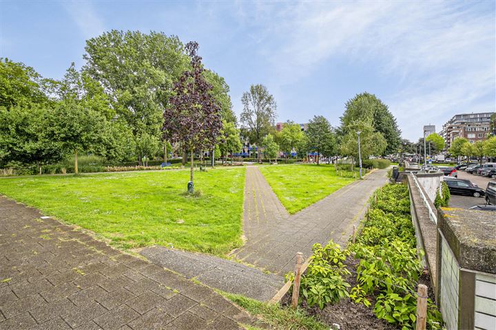 View photo 41 of Sint-Jacobstraat 145