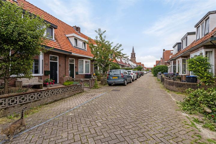 Bekijk foto 31 van Beetgumerstraat 58