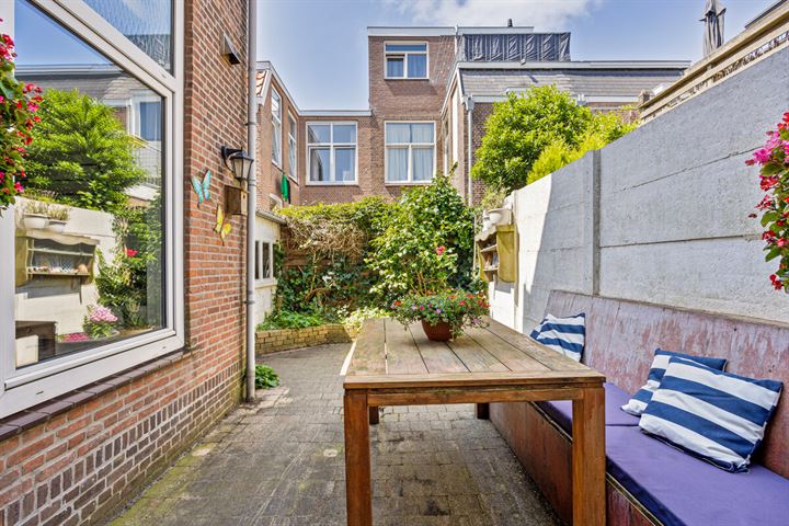 View photo 18 of Kenaustraat 24