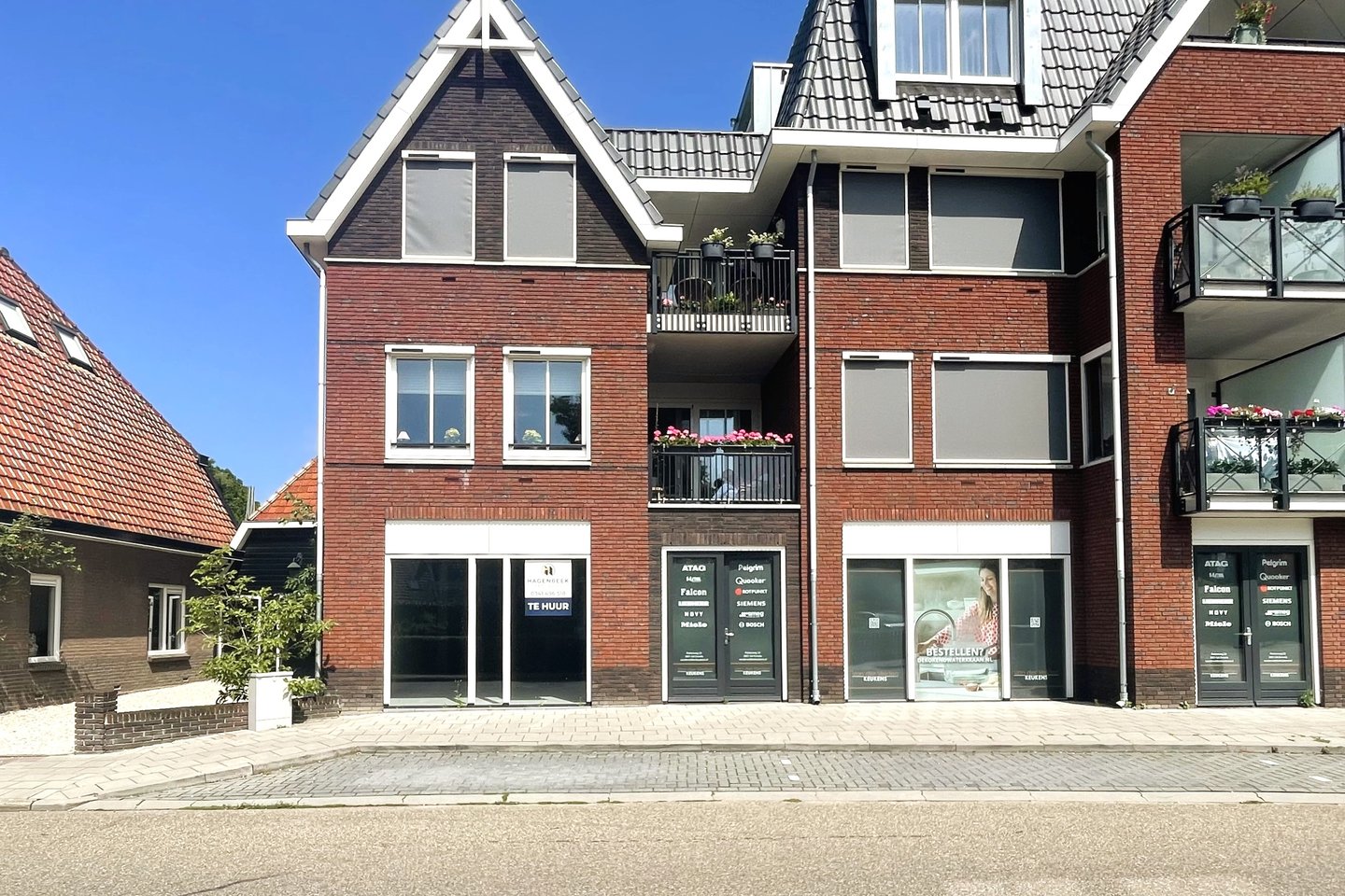 Bekijk foto 1 van Dokter Holtropstraat 74 C