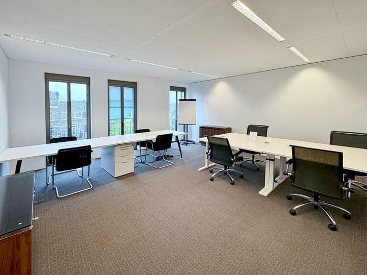 Stationsplein 8-K