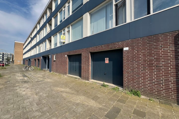 Bekijk foto 4 van Zonnebloemstraat 190