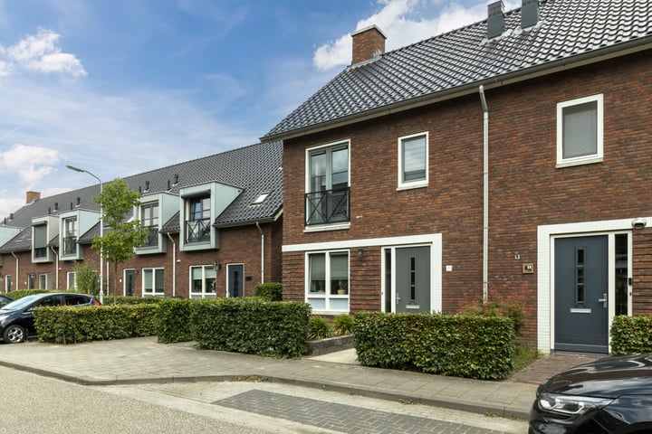 Bekijk foto 42 van Meester J van Dolderenstraat 21