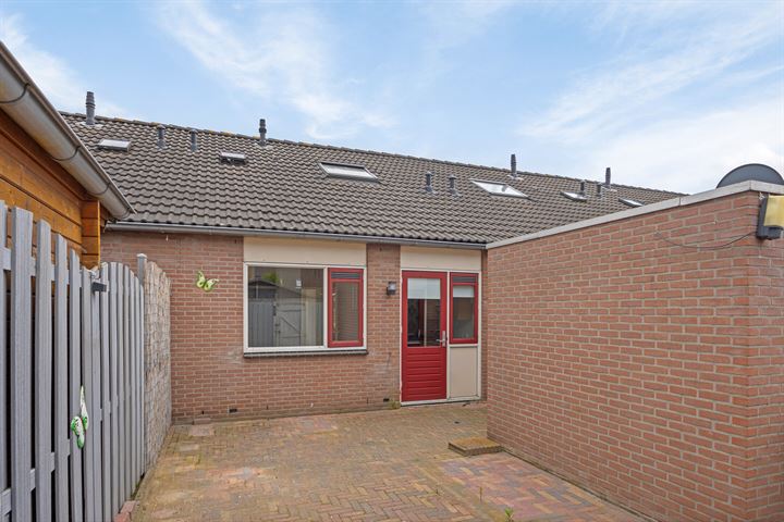 Bekijk foto 14 van Sperwerstraat 34