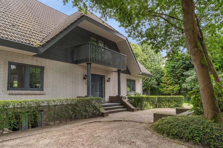 Foto 2 van Raadhuislaan 5-B