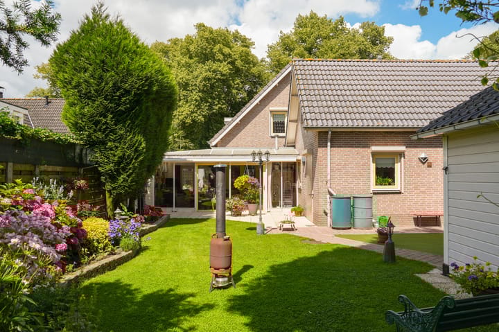 Foto 34 van Kerkstraat 2