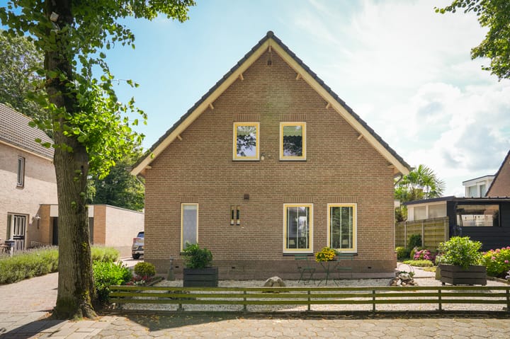 Foto 43 van Kerkstraat 2