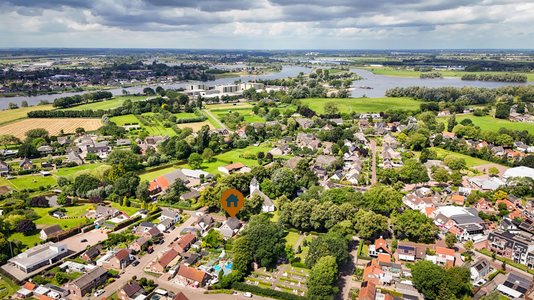 Foto 48 van Kerkstraat 2