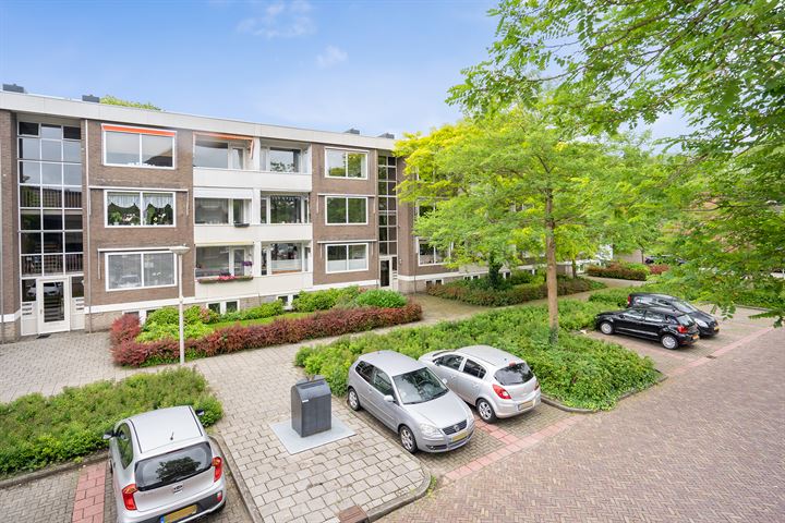 View photo 49 of Ambonstraat 28