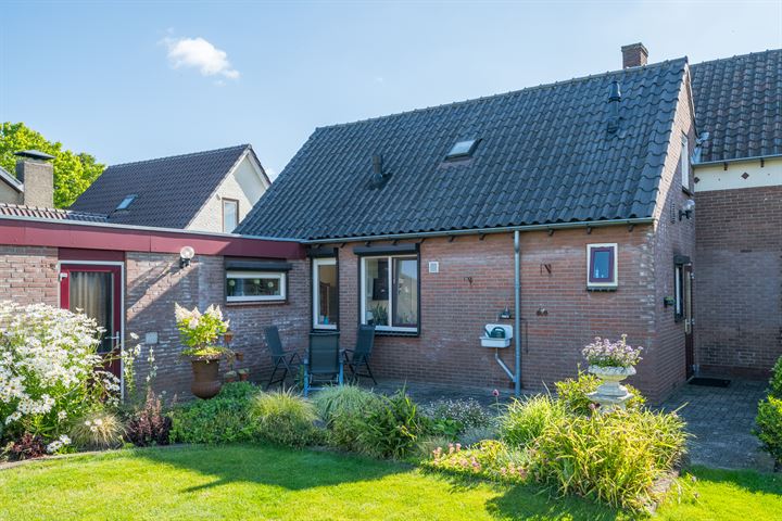 Bekijk foto 46 van Suitbertusstraat 8