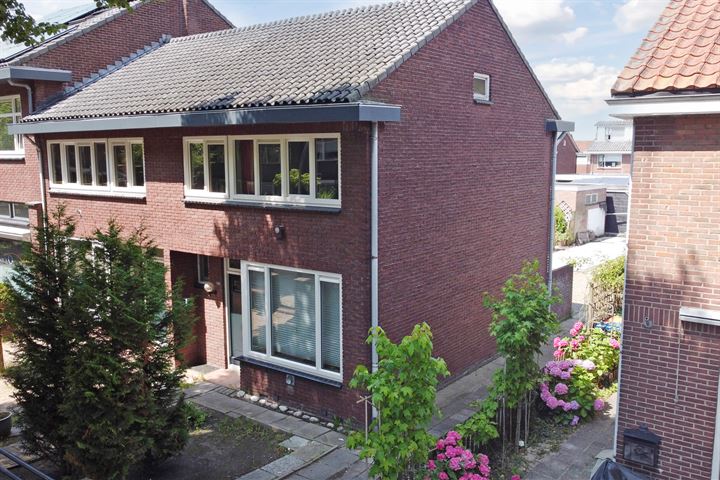 Bekijk foto 38 van Oranjestraat 40