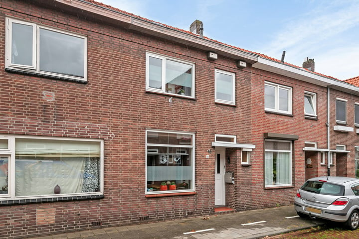 View photo 6 of Sparrenstraat 45