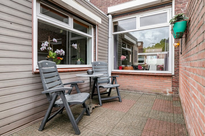 View photo 43 of Sparrenstraat 45