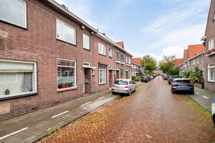 View photo 49 of Sparrenstraat 45