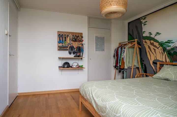 Photo 22 of van Limburg Stirumstraat 17