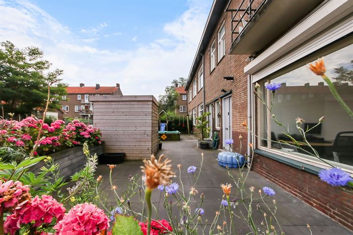 Bekijk foto 3 van David Blesstraat 1