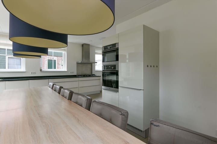 Photo 13 of Zeedijk 2-627