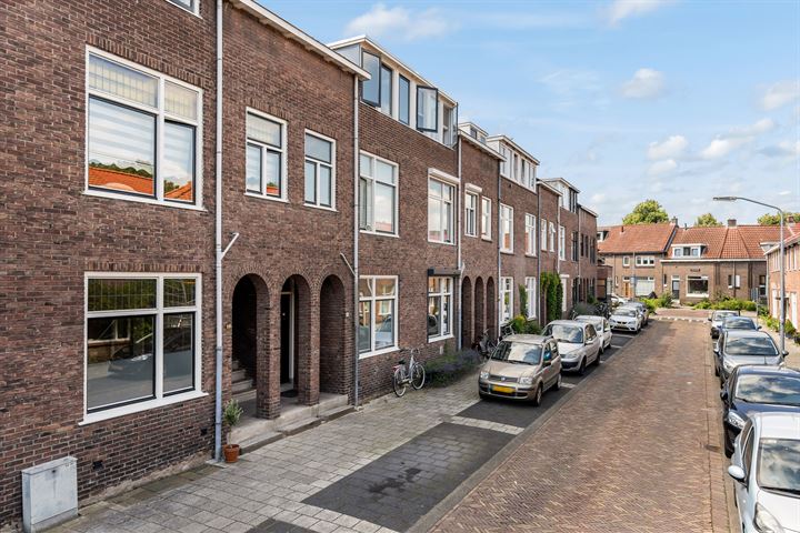 Bekijk foto 27 van Wolbrandsstraat 33