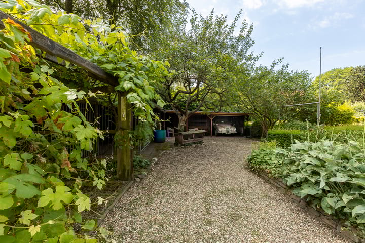 Foto 11 van van Heeckerenlaan 75