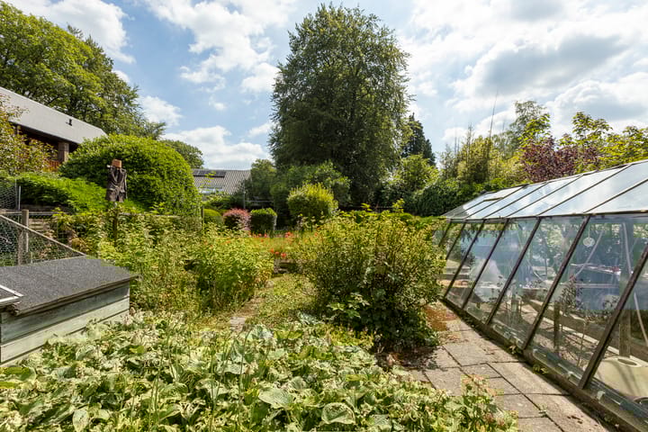 Foto 13 van van Heeckerenlaan 75