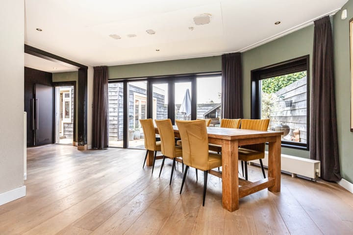 Foto 14 van Meerlaan 7