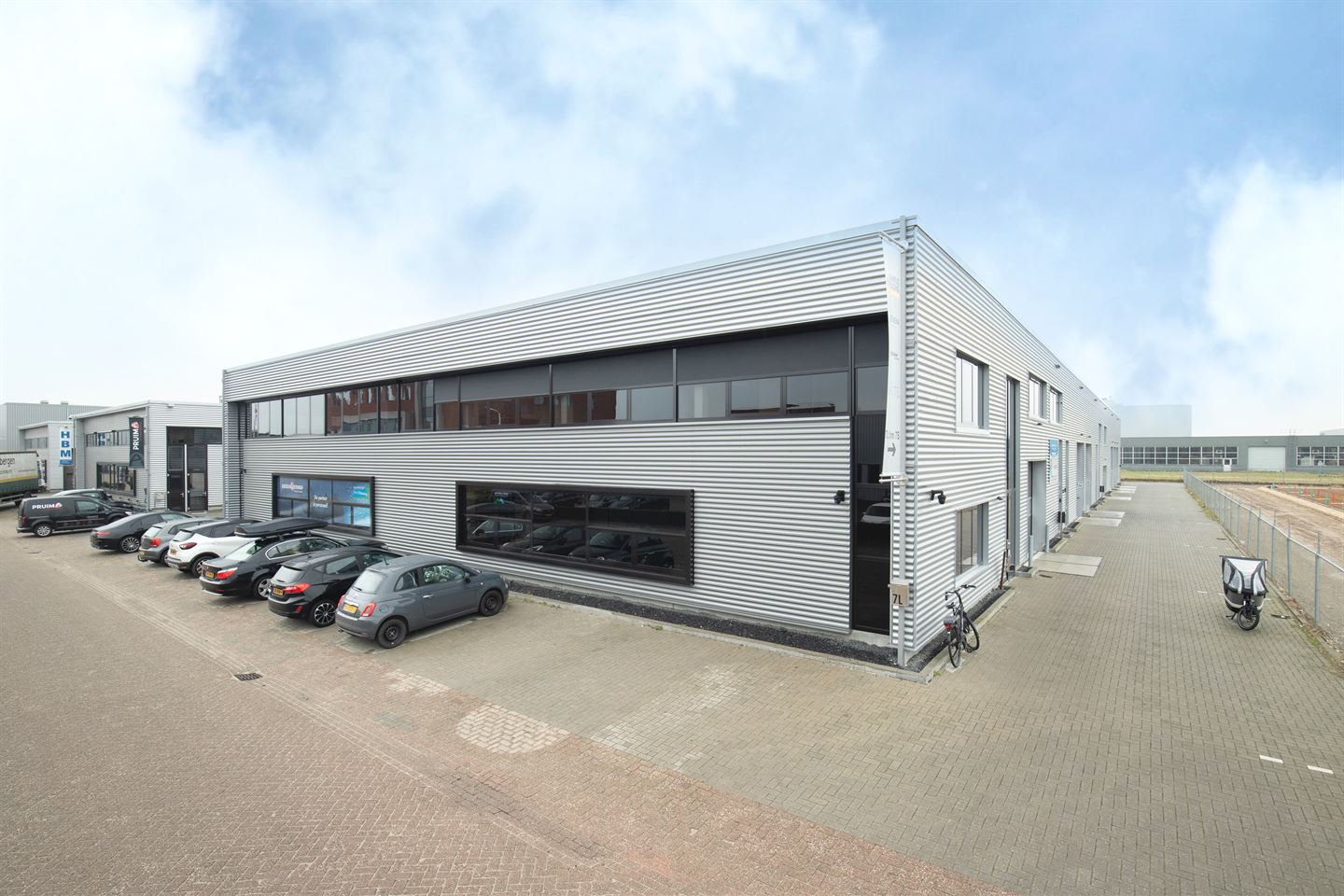 Bekijk foto 1 van Spoelstraat 7 L 300m2