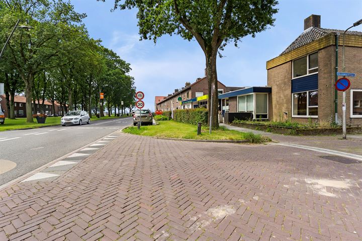 Bekijk foto 37 van Dorenweerdstraat 2