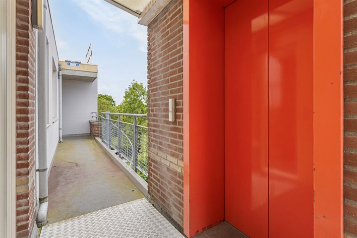 Bekijk foto 12 van Spoorstraat 5-Q