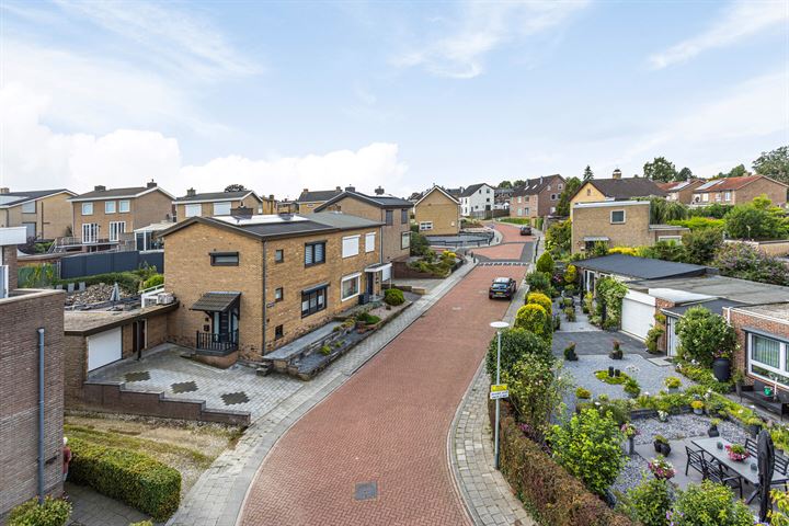 Bekijk foto 34 van Biesstraat 16