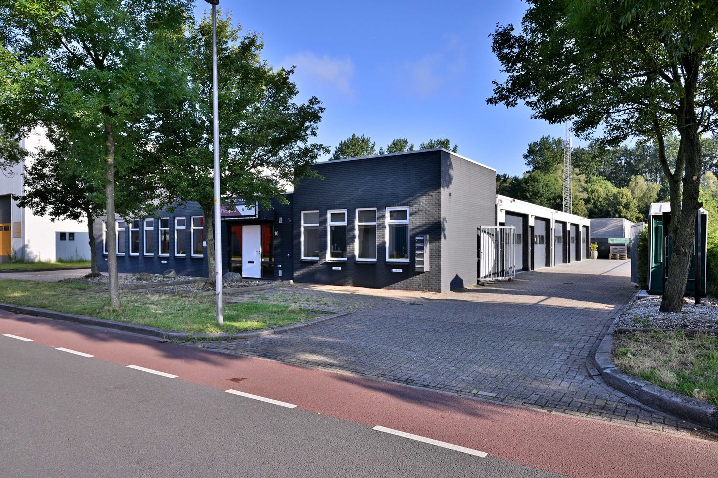 Bekijk foto 1 van Arnsbergstraat 10