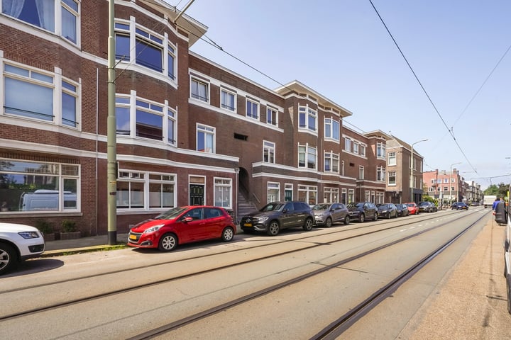 Bekijk foto 3 van Goudenregenstraat 142