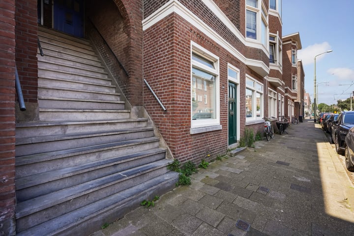 Bekijk foto 4 van Goudenregenstraat 142