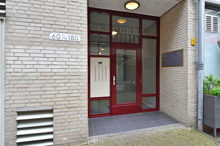 Bekijk foto 7 van Korte Houtstraat 82