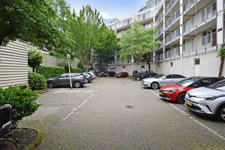 Bekijk foto 35 van Korte Houtstraat 82