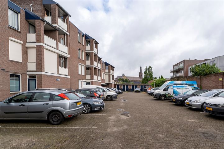 Bekijk foto 22 van Kardinaal van Rossumstraat 52