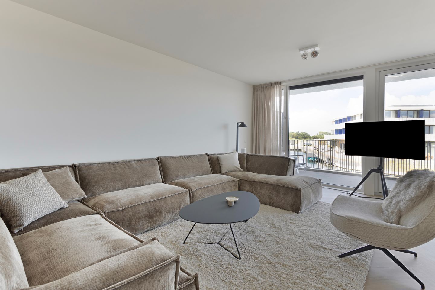 Photo 10 of Lamsoor 45