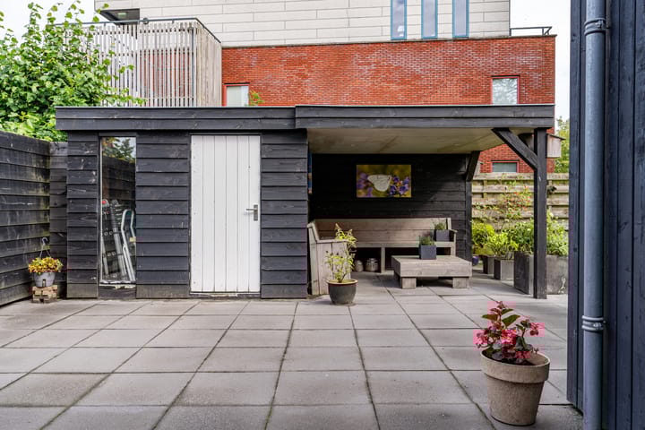 Photo 17 of Buitentuin 2