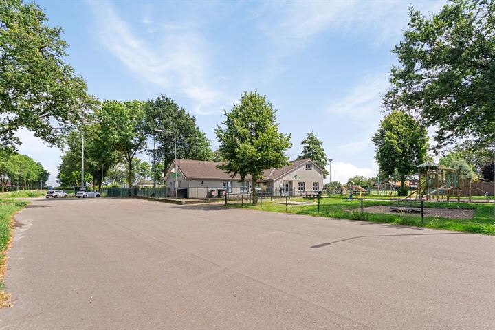 View photo 40 of Groeneweg 1