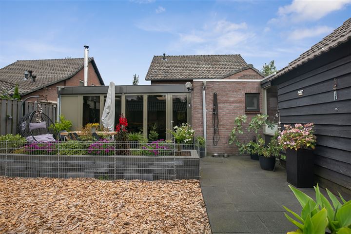 View photo 23 of Nassaustraat 19