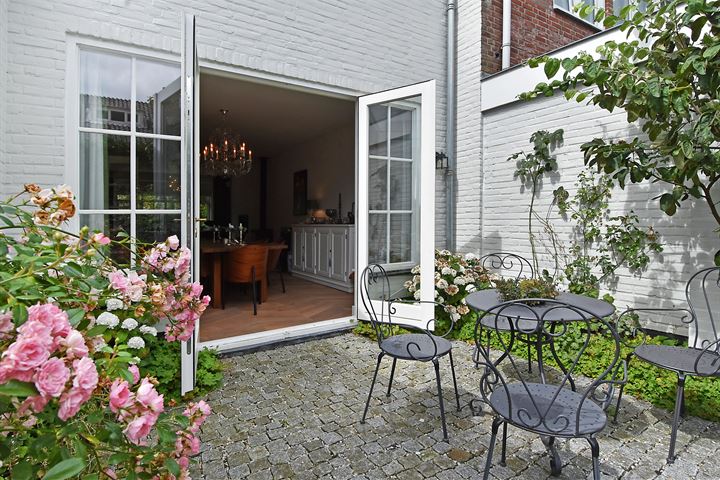 Bekijk foto 34 van Van Tedingerbrouckstraat 3