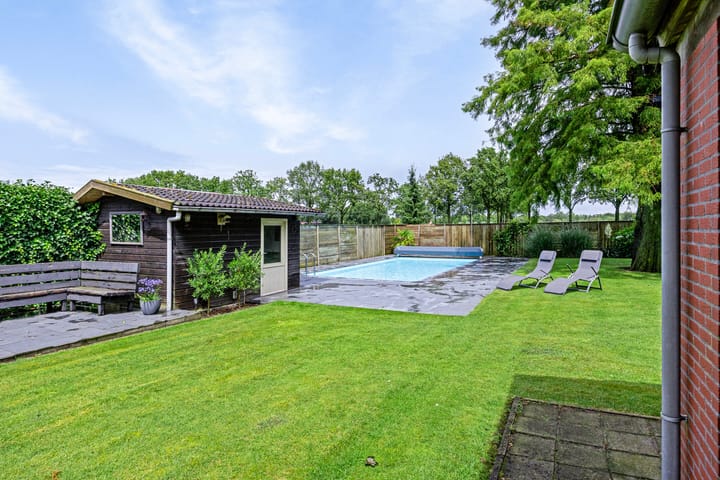 Foto 5 van Rucphenseweg 16