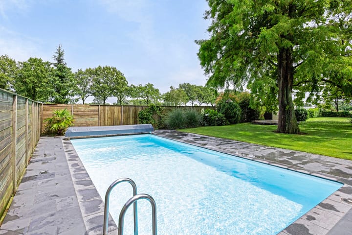 Foto 44 van Rucphenseweg 16