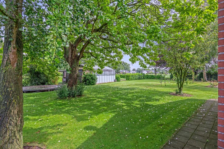 Foto 50 van Rucphenseweg 16