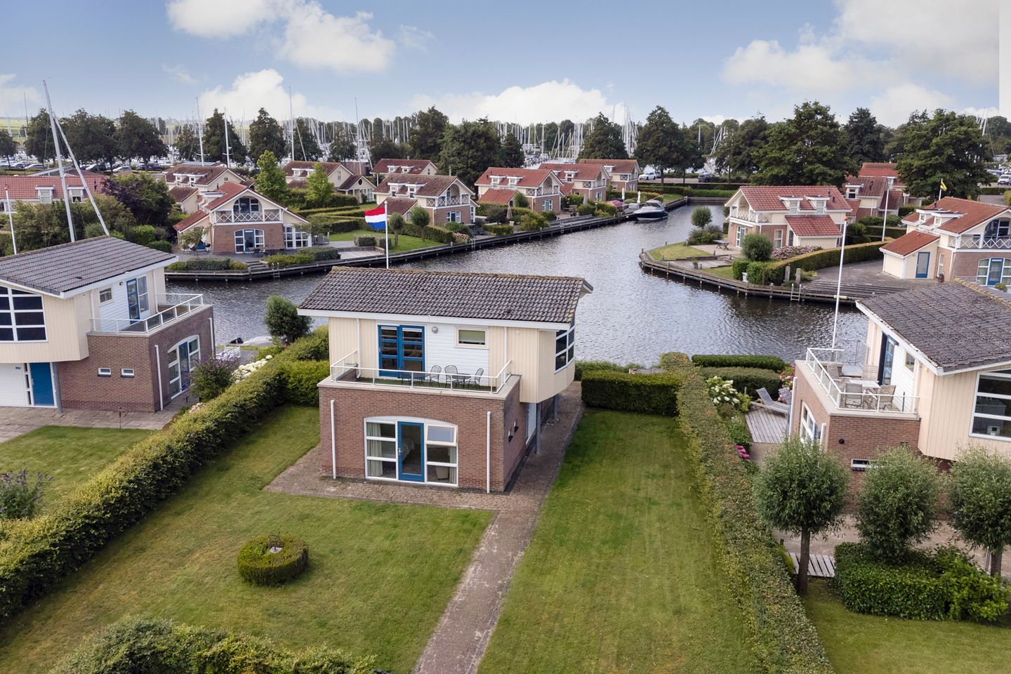 Photo 1 of Sânbank 11