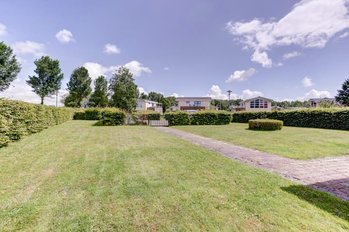 Photo 4 of Sânbank 11