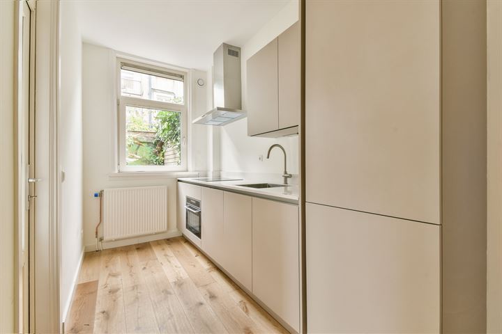 View photo 5 of Van Ostadestraat 376-H