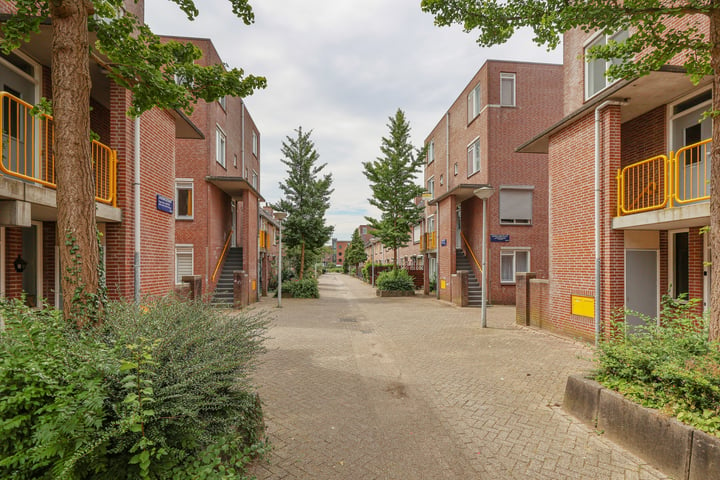 View photo 14 of Sandinostraat 60