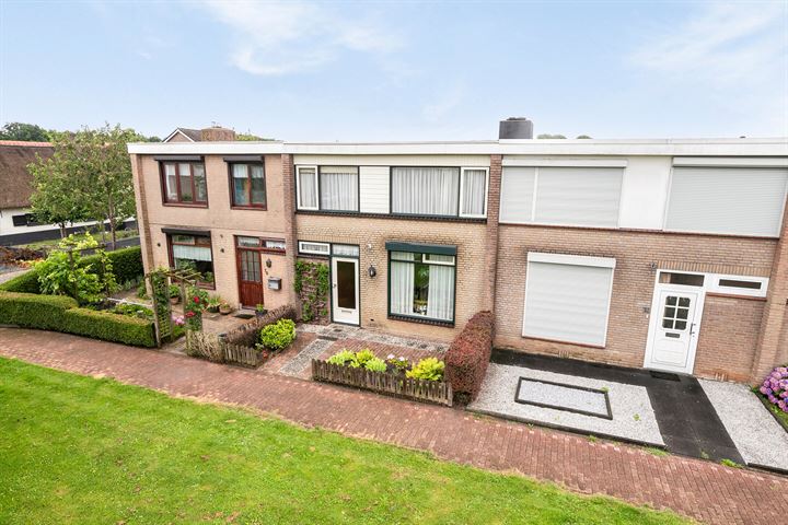 Bekijk foto 38 van Ruijsdaelstraat 14